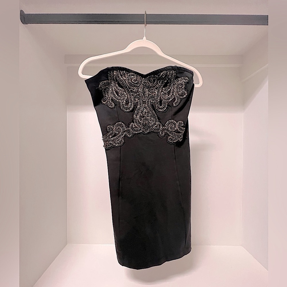 Eye Catching Black Strapless Dress with Glam Beaded Design!